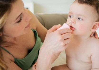 COME PULIRE IL NASINO DEI BIMBI